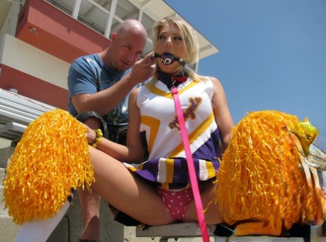 Shawna Lenee porn image 19