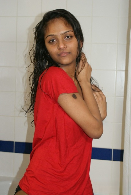 Divya Yogesh nude pictures 38