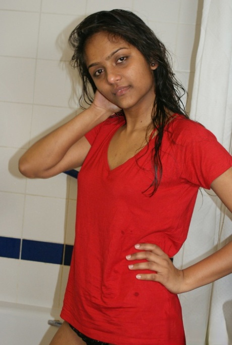 Divya Yogesh nude galleries 18