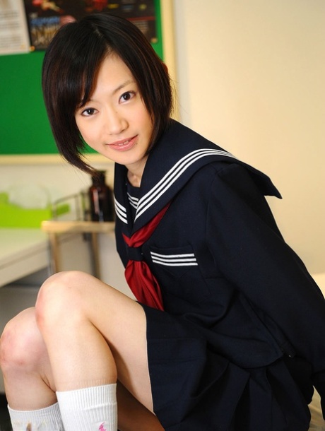 Aoba Itou naked picture 10