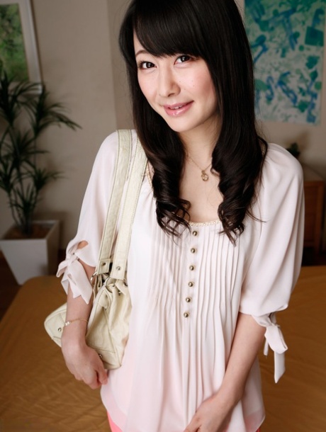 Ayumi Iwasa hot images 37